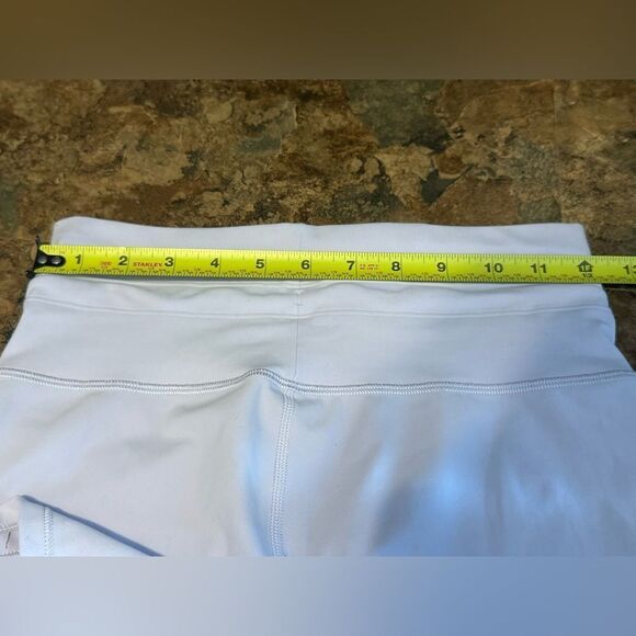 VUORI Daily Bike Short in Opal Lilac Size Small - Picture 8 of 9